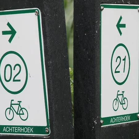 Couette-café Eenink 3*